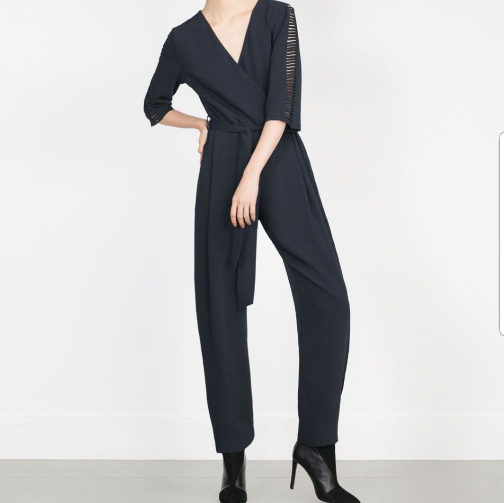 NEW ZARA CROSSOVER JUMPSUIT SIZE S